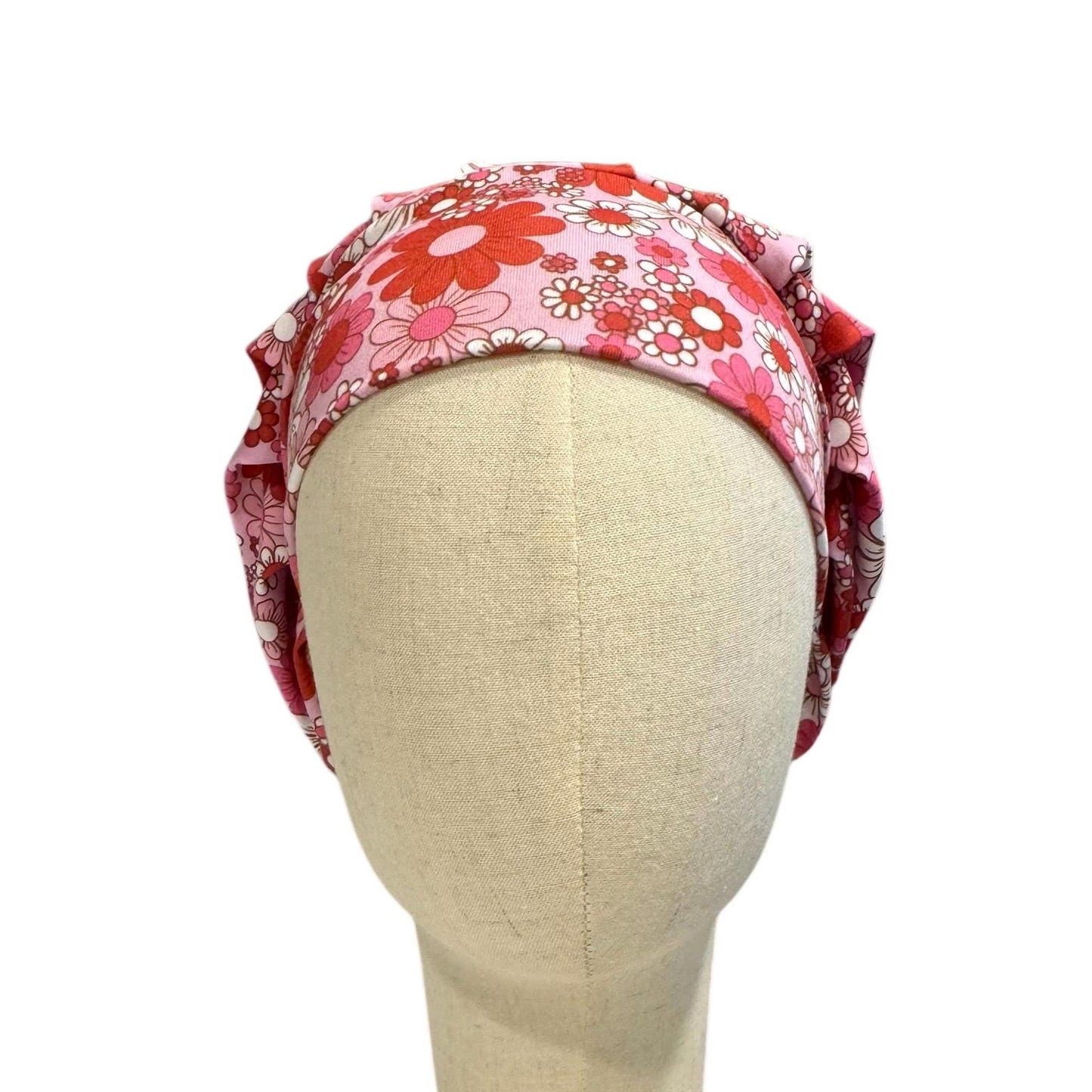 Retro Daisy Scrub Cap, Pink Red Floral Scrub Hat, Stretchy Bouffant Surgical Cap, Ponytail Friendly Nurse/Doctor OR Cap, Groovy Flower Power