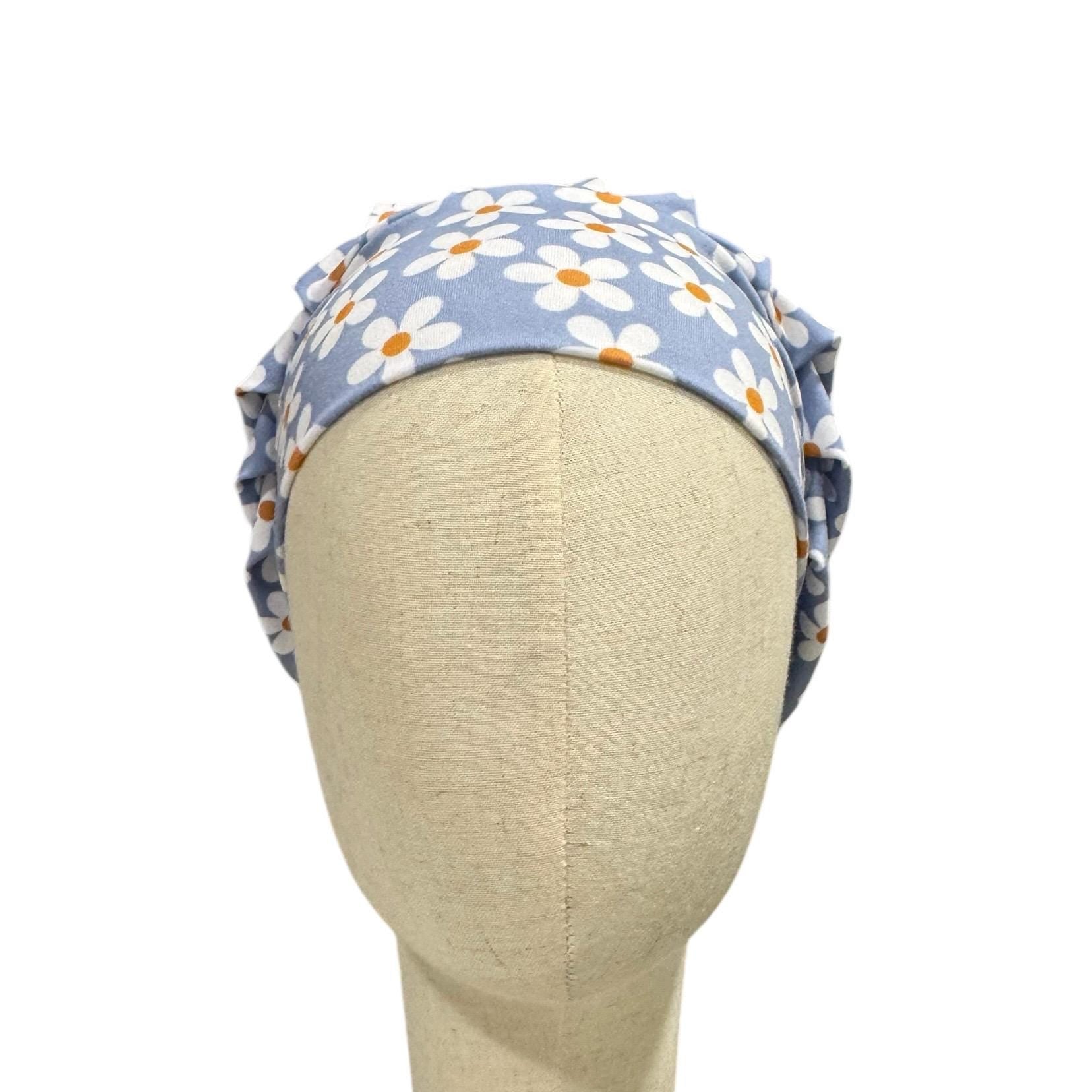 Blue Daisy Scrub Cap, Periwinkle Floral Scrub Hat, Stretchy Bouffant Surgical Cap, Ponytail Friendly Nurse/Doctor OR Cap, Cute Spring Daisy