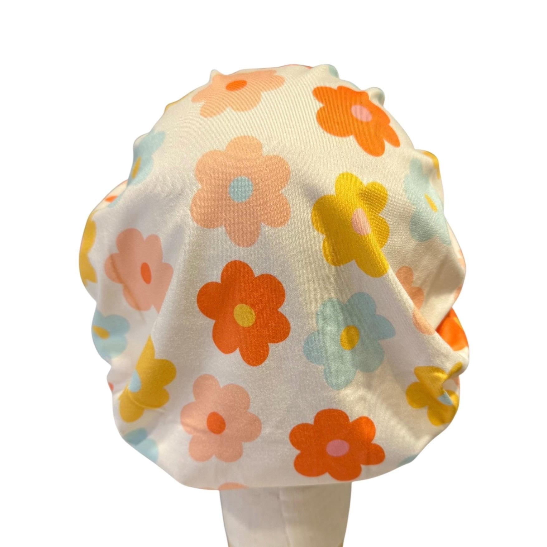 Retro Daisy Bouffant Scrub Cap | Pastel Floral Surgical Hat | 70s Flower Nurse Cap