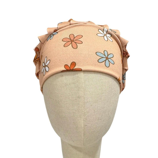 Retro Daisy Bouffant Scrub Cap, Peach Floral Surgical Hat, Groovy Flower Scrub Cap, Women’s Nurse Hat