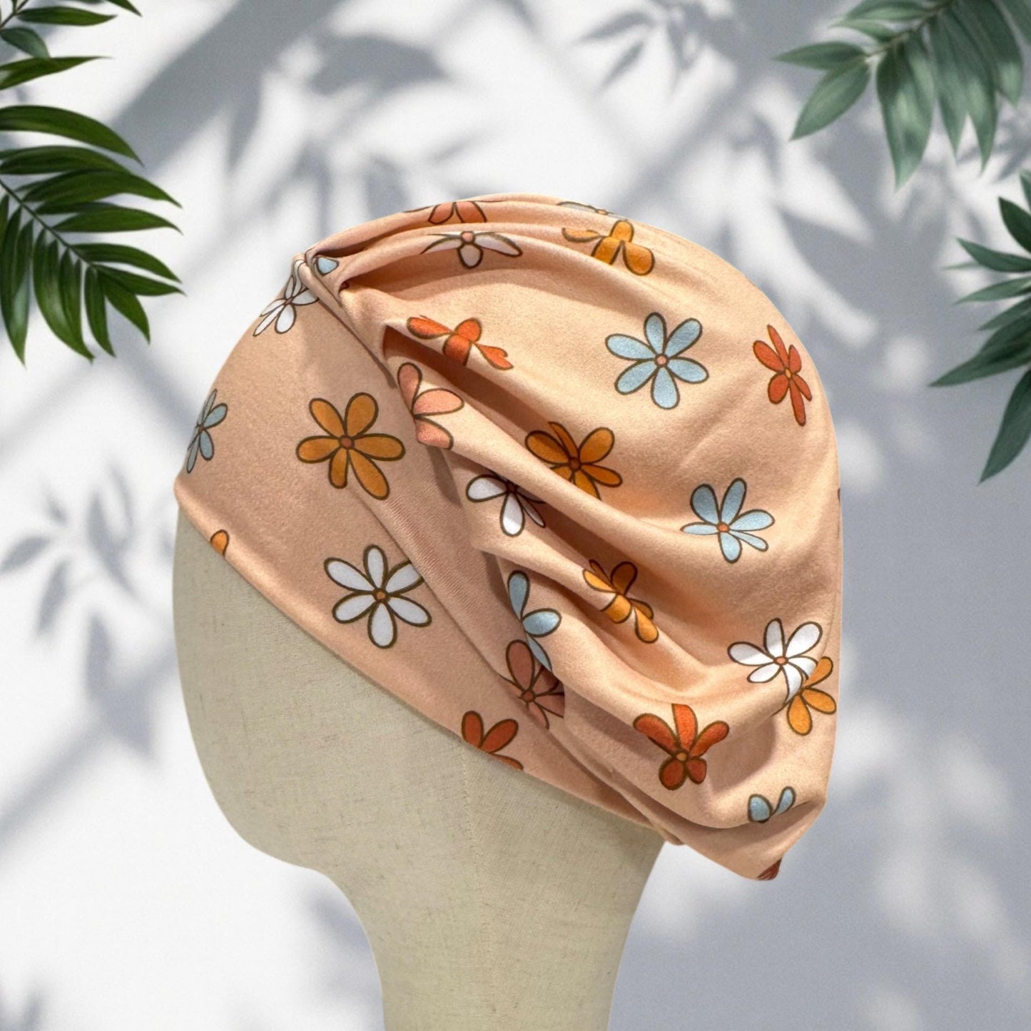 Retro Daisy Bouffant Scrub Cap, Peach Floral Surgical Hat, Groovy Flower Scrub Cap, Women’s Nurse Hat